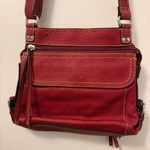 “Fossil” Maroon Crossbody/Shoulder Bag: NWOT- New w/Out Tag